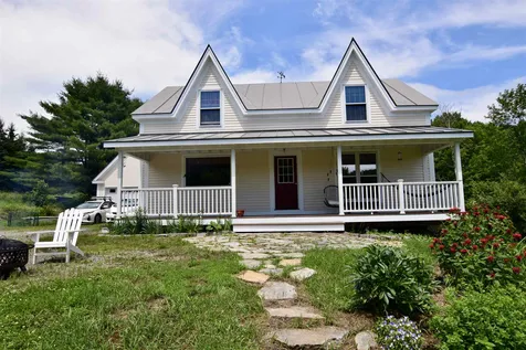 17 Moonrise Hill Windsor VT 05089