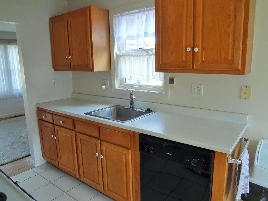 43 Staysail Way Portsmouth NH 03801