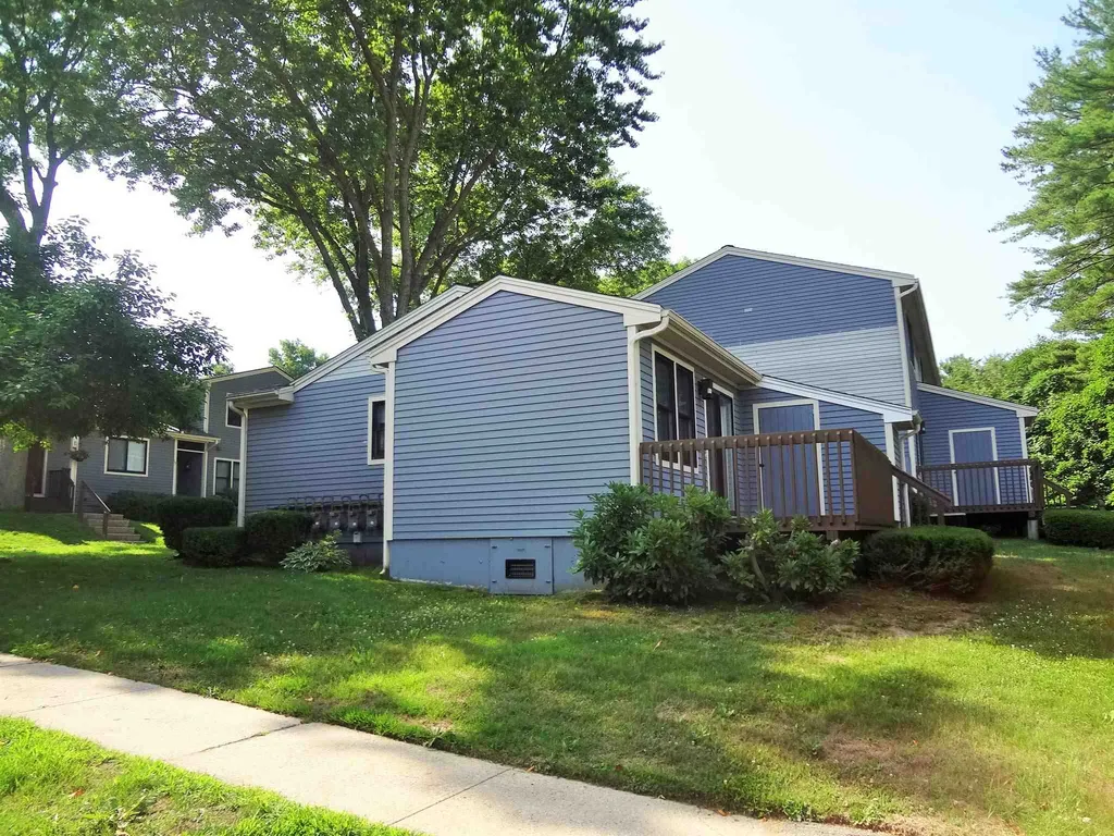 43 Staysail Way Portsmouth NH 03801