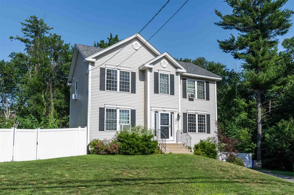 301 Cohas Avenue Manchester NH 03109