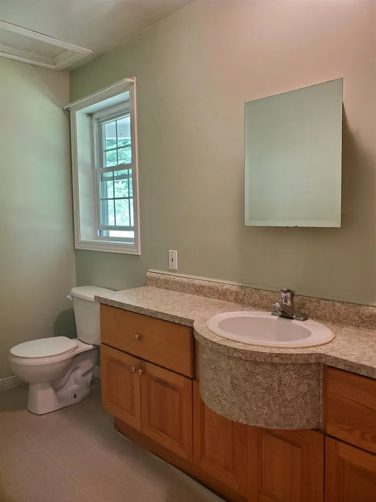 115 Craney Hill Road Weare NH 03281