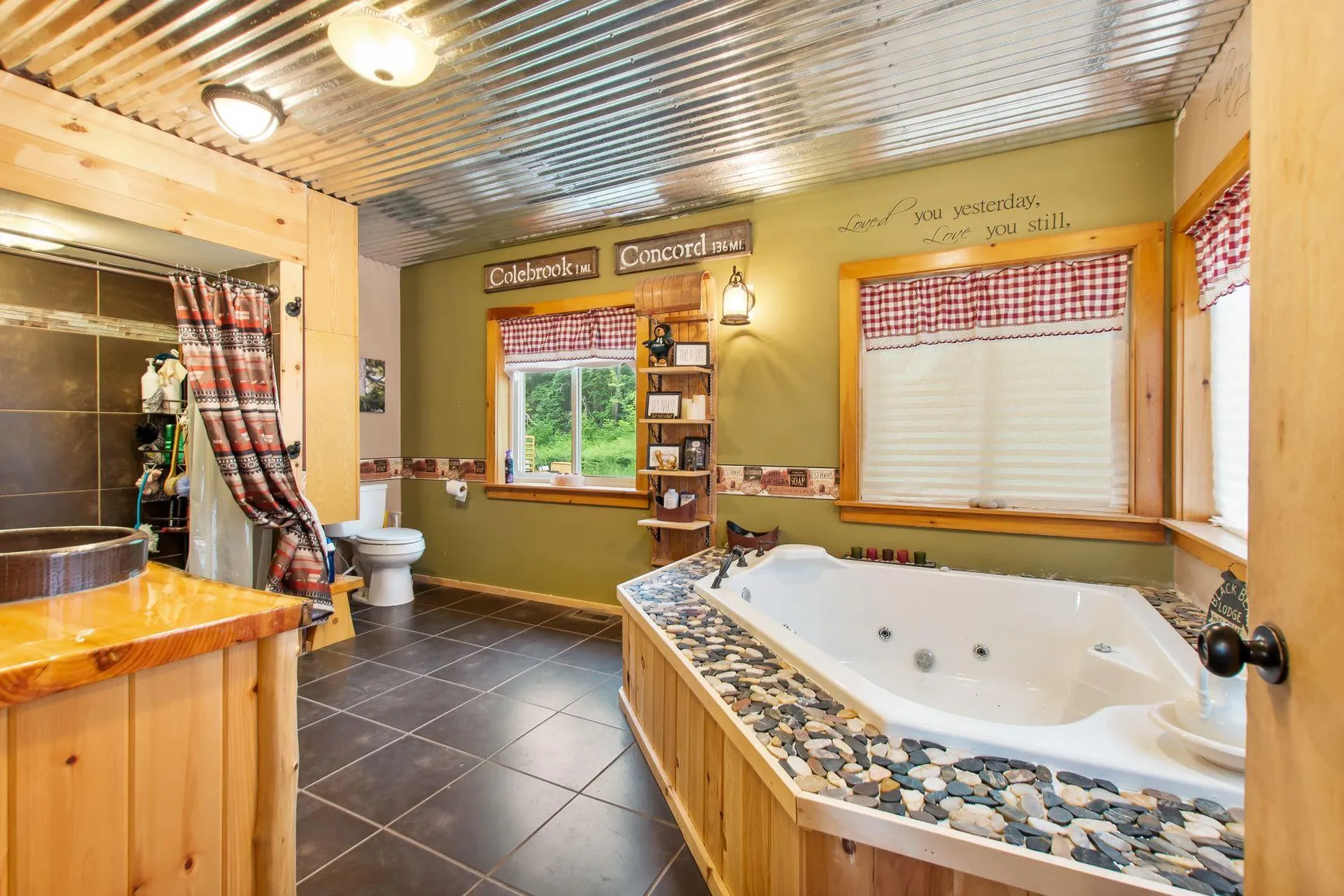 35 Aldrich Road Colebrook NH 03576