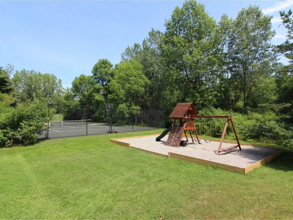 124 Quarry Hill Road South Burlington VT 05403