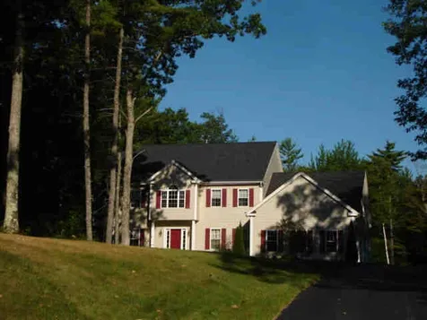 18 Wilderness Lane Bow NH 03304
