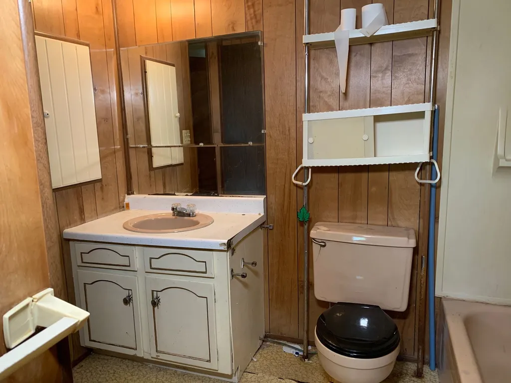23 Friendship Drive Salem NH 03079