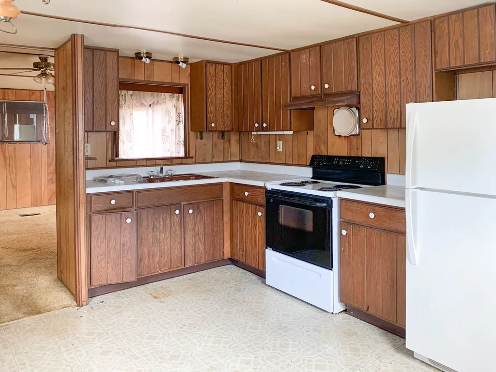 23 Friendship Drive Salem NH 03079