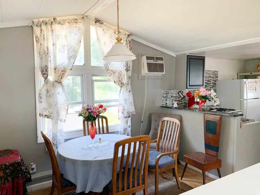 38 Friendship Drive Salem NH 03079