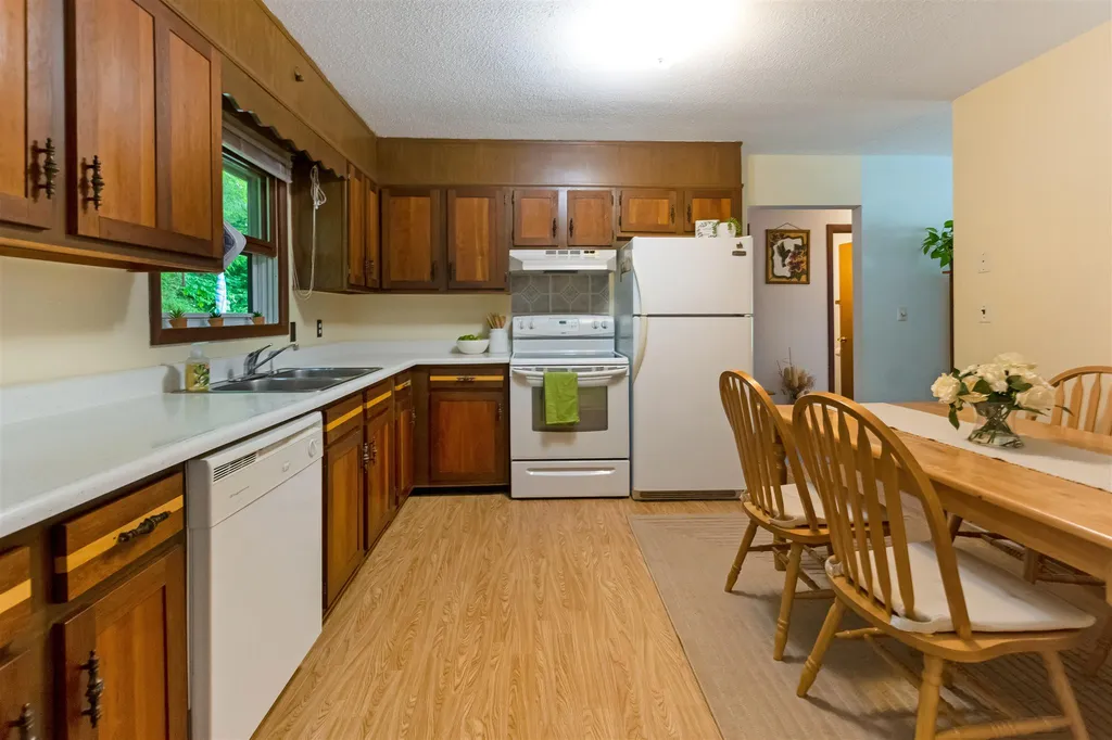 267 Prim Road Colchester VT 05446