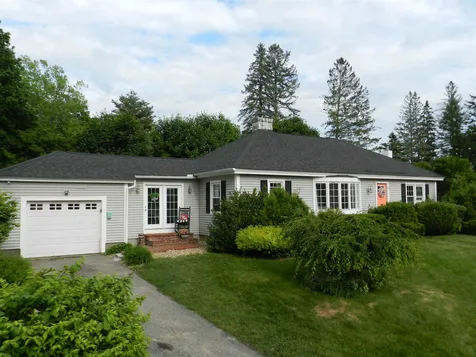 61 West Haven Road Manchester NH 03104