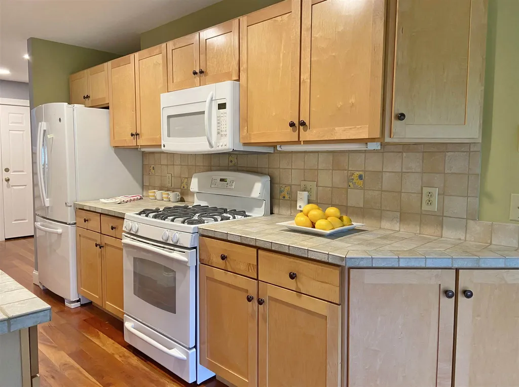 460 Commons Road Williston VT 05495