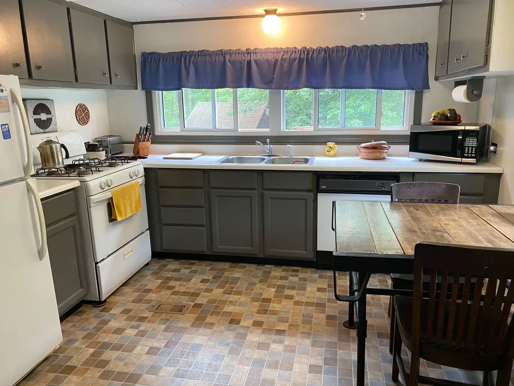 18 Stephens Drive Rochester NH 03867