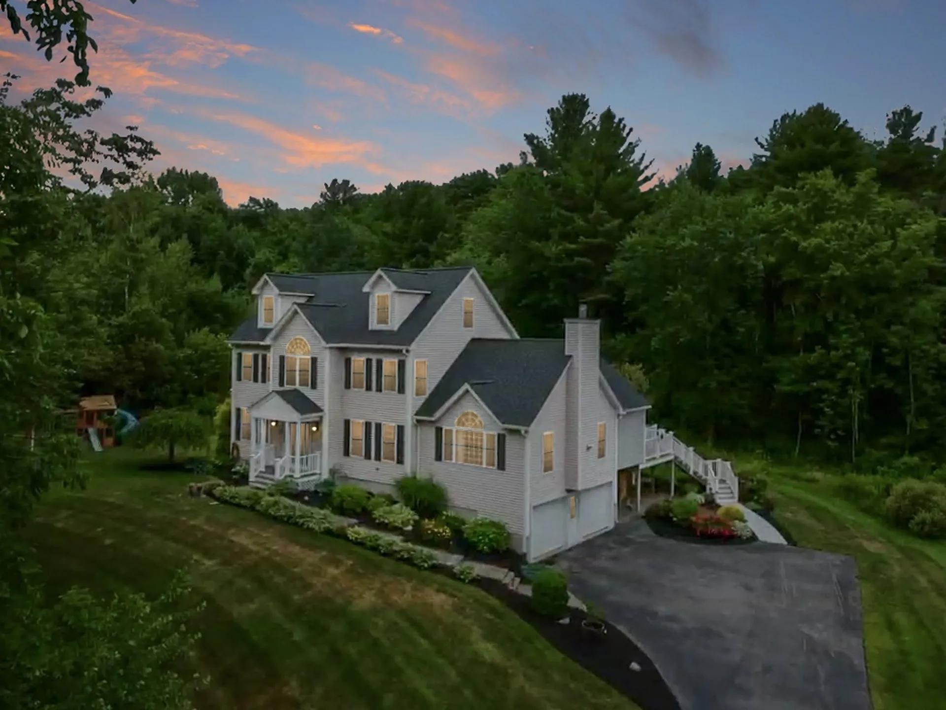195 Garland Drive Pelham NH 03076