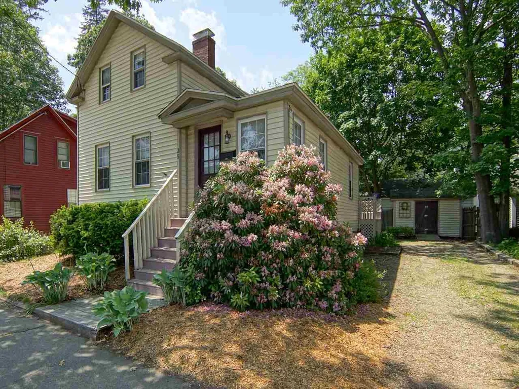 35 Linden Street Exeter NH 03833