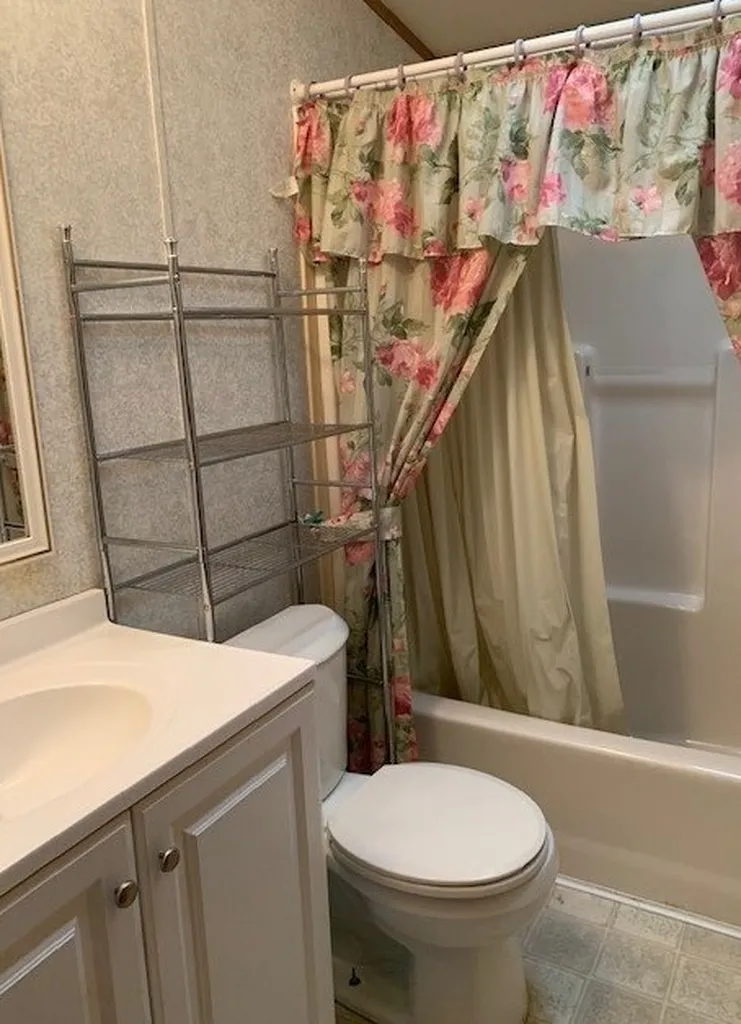 5 Lilac Lane Franklin NH 03235