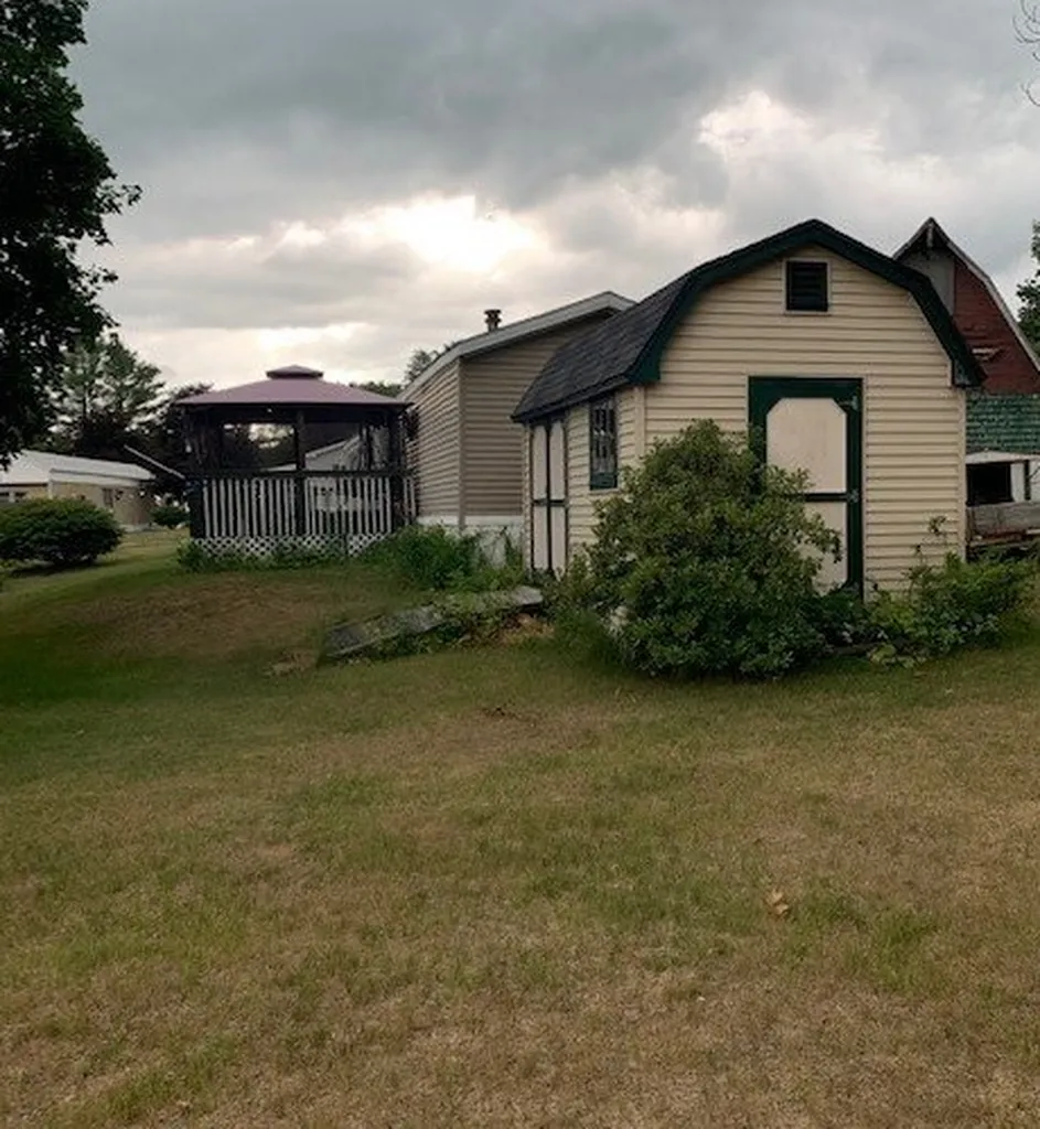 5 Lilac Lane Franklin NH 03235
