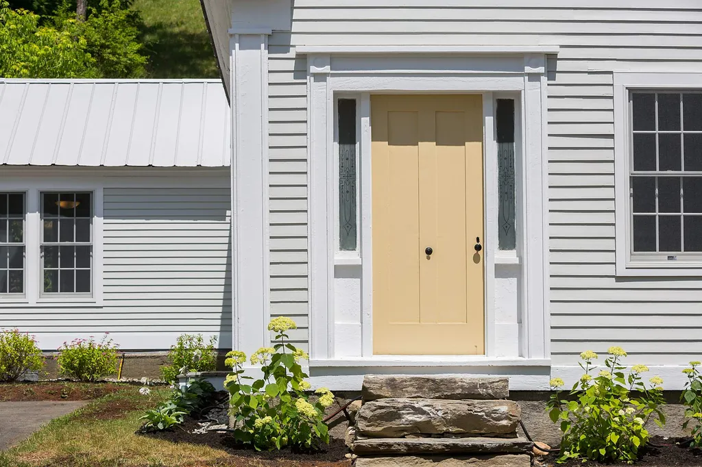 1815 Quechee Main Street Hartford VT 05001