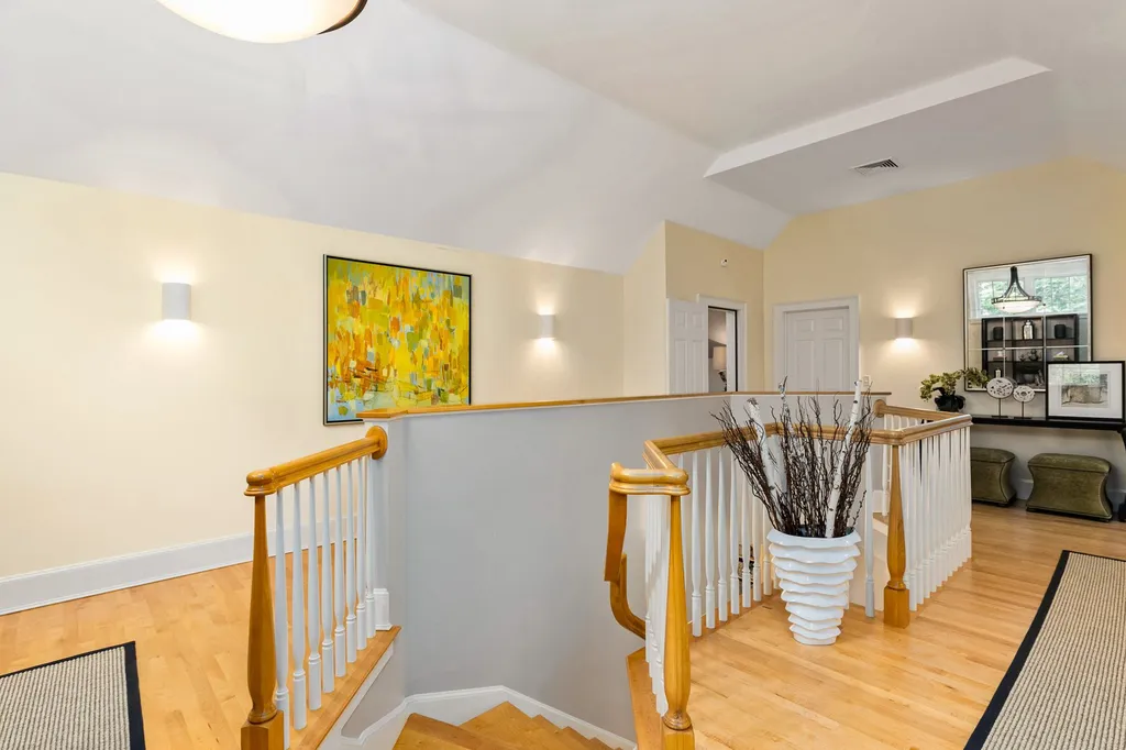 8 Squier Drive North Hampton NH 03862