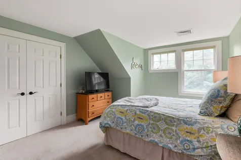 8 Squier Drive North Hampton NH 03862