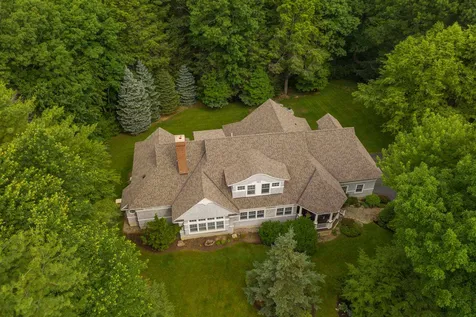 8 Squier Drive North Hampton NH 03862