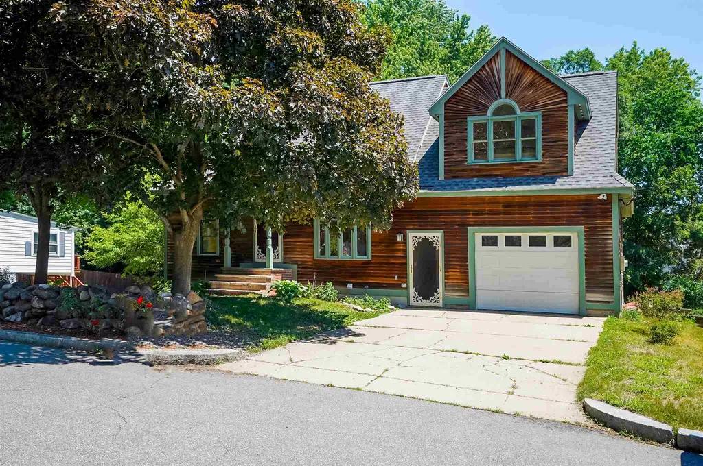 72 Leandre Street Manchester NH 03102