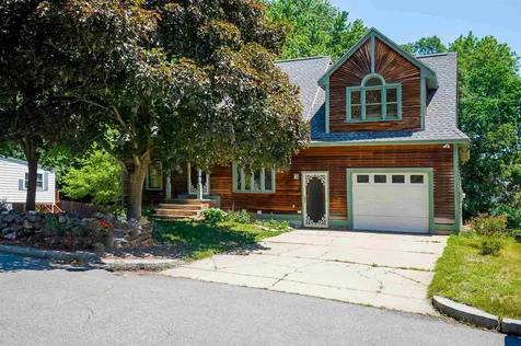 72 Leandre Street Manchester NH 03102