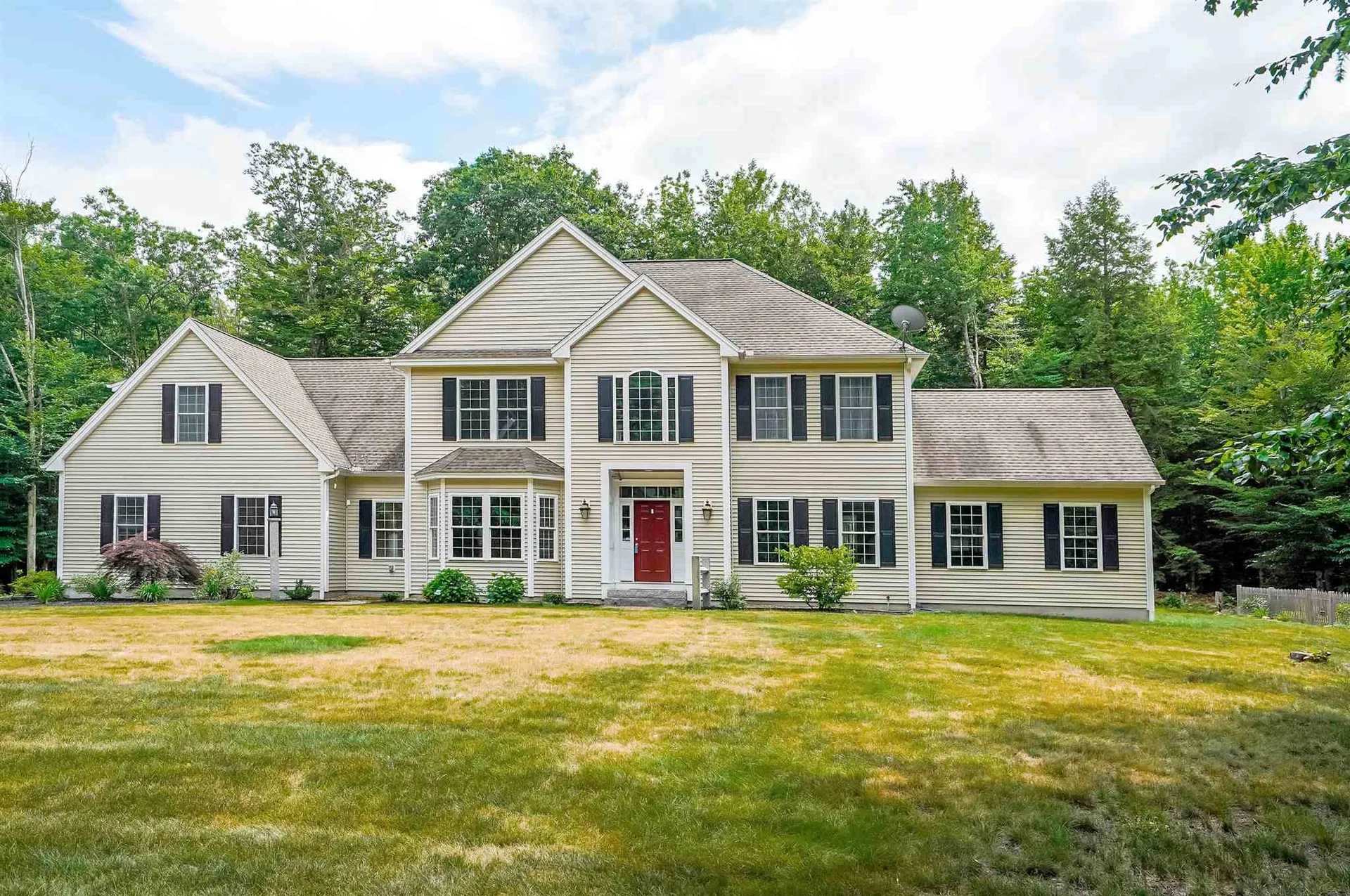 13 Daland Circle Mont Vernon NH 03057