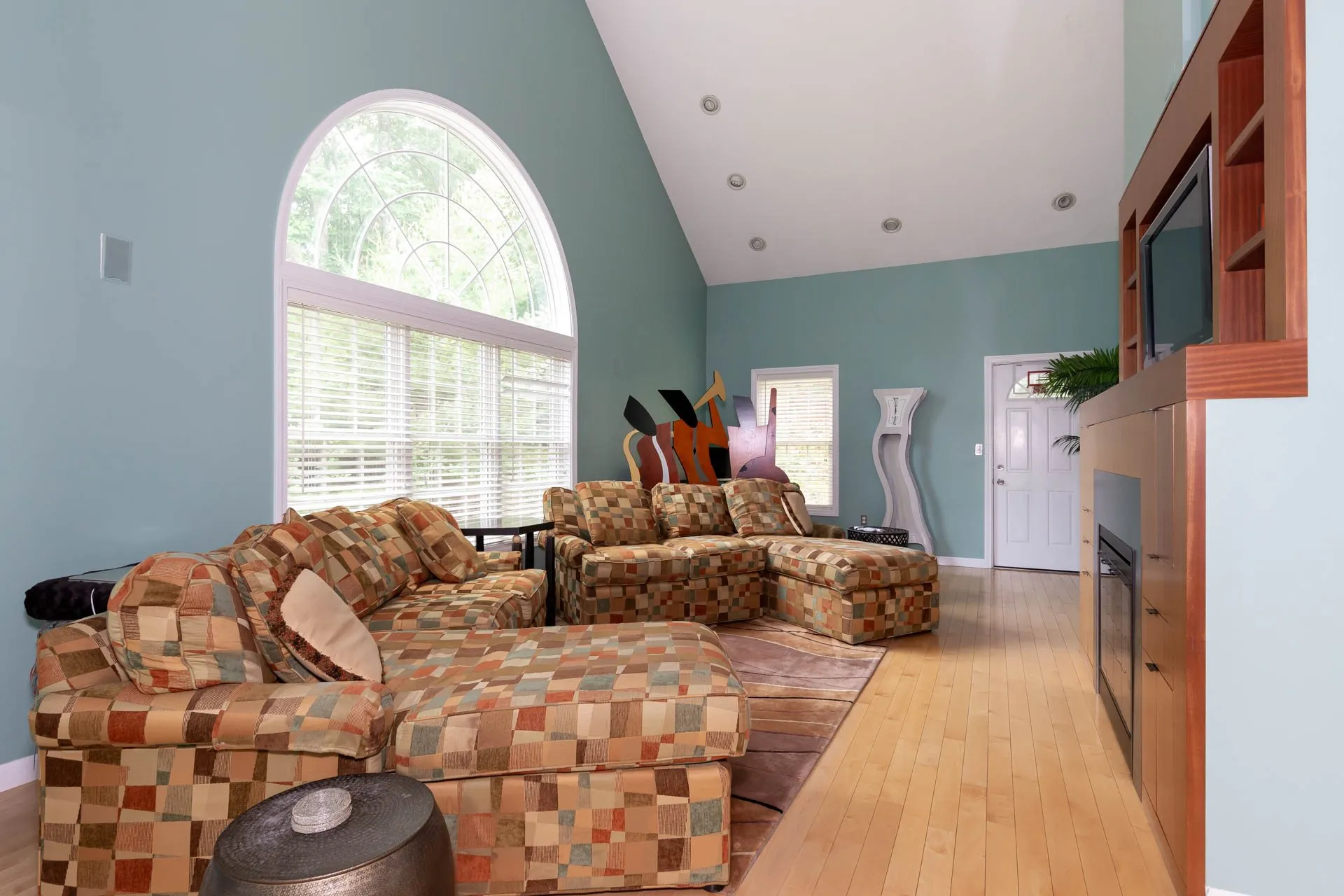 48 Wyndridge Circle Pelham NH 03076