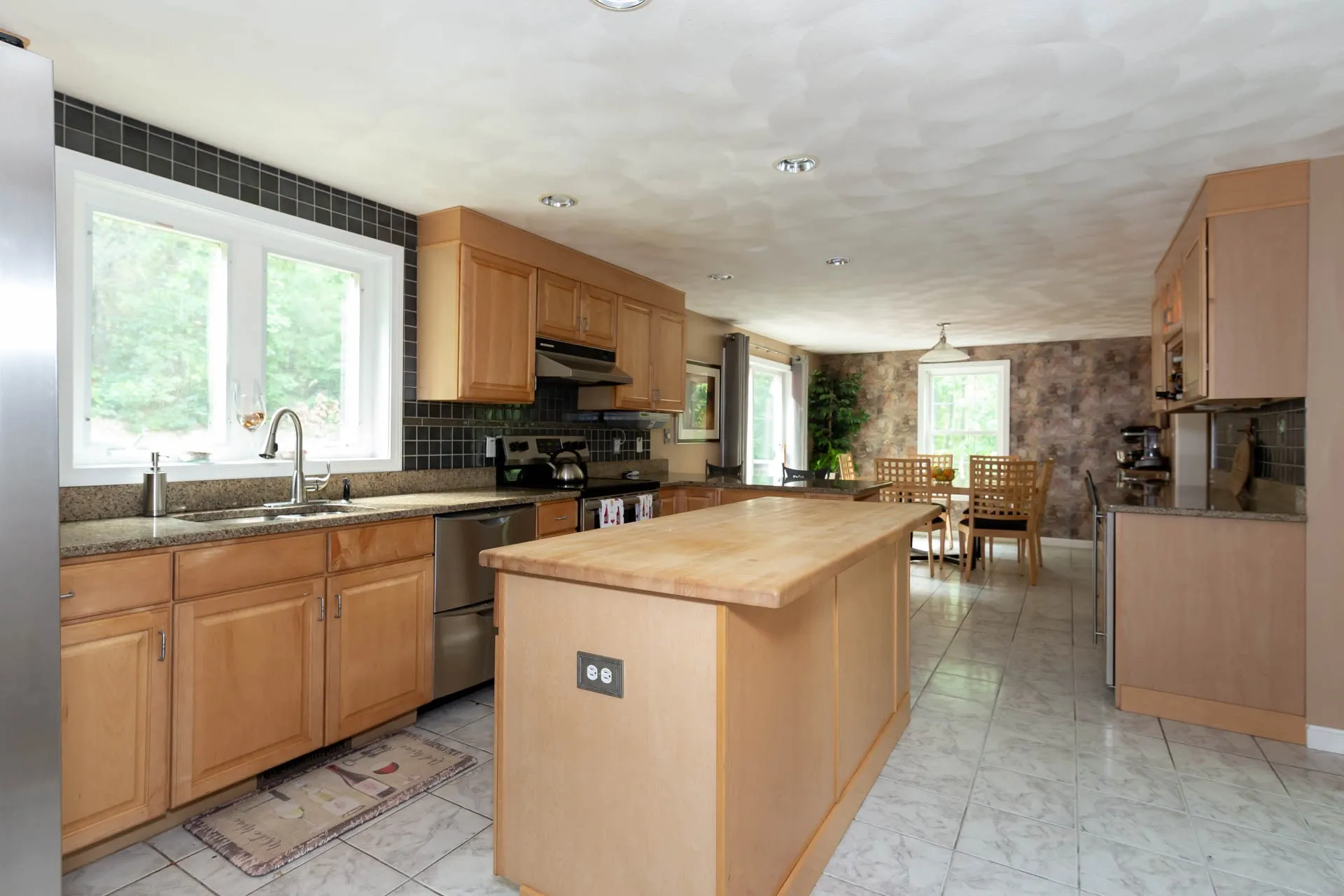 48 Wyndridge Circle Pelham NH 03076