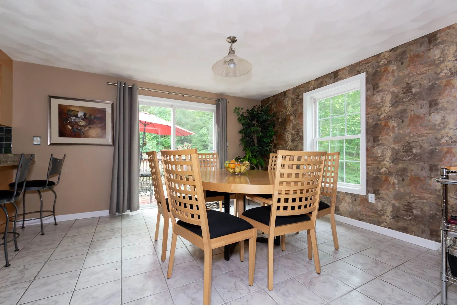 48 Wyndridge Circle Pelham NH 03076