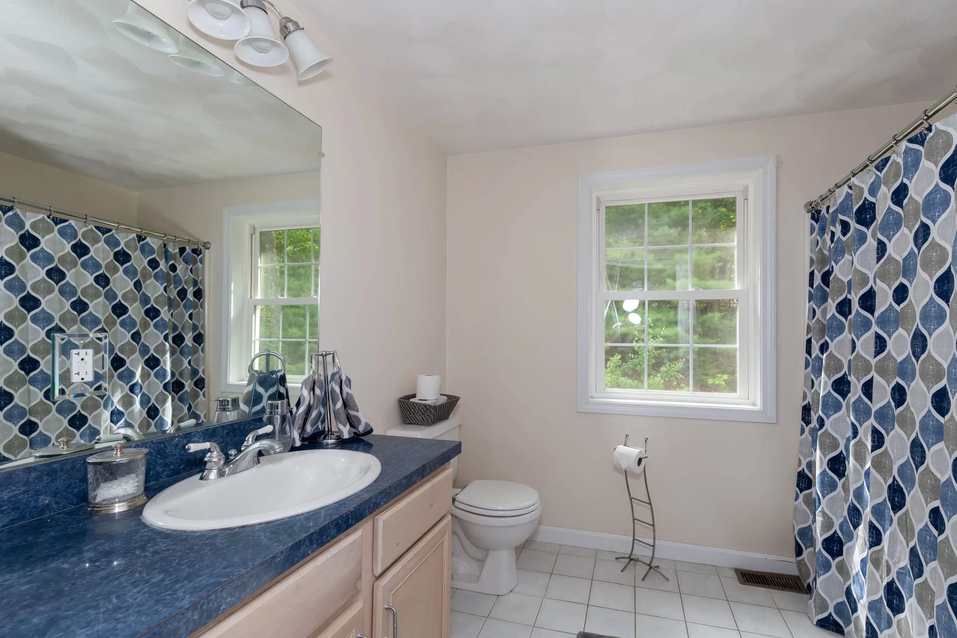 48 Wyndridge Circle Pelham NH 03076