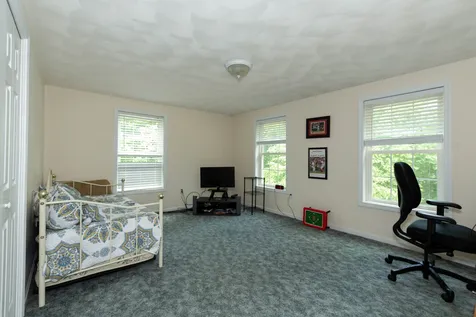 48 Wyndridge Circle Pelham NH 03076