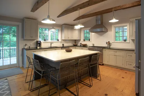 6 Mcgovern Lane Wilmington VT 05363