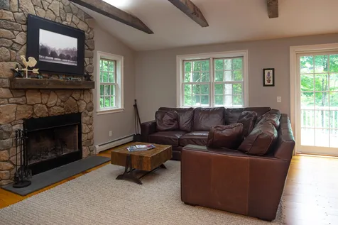 6 Mcgovern Lane Wilmington VT 05363