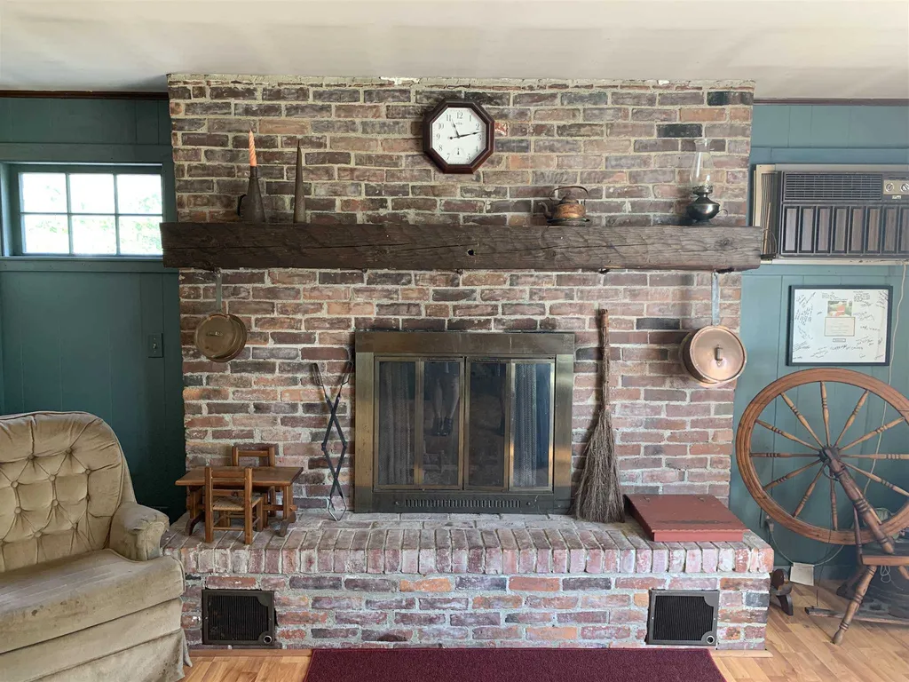 22 Beauty Hill Road Barrington NH 03825