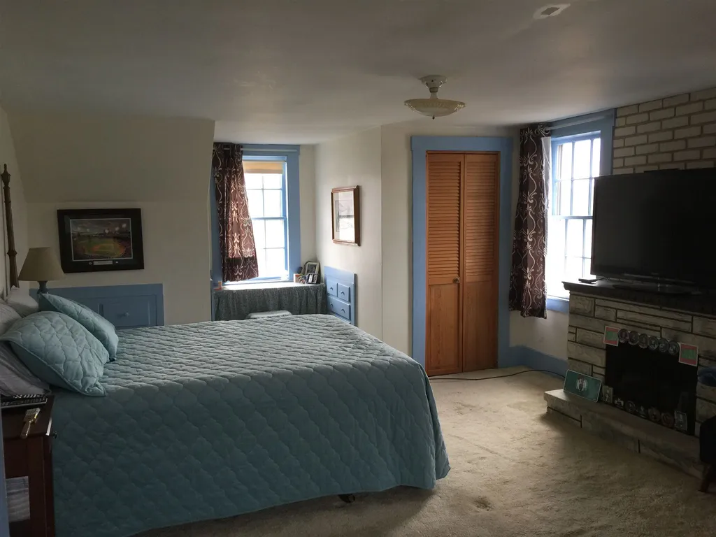 22 Beauty Hill Road Barrington NH 03825