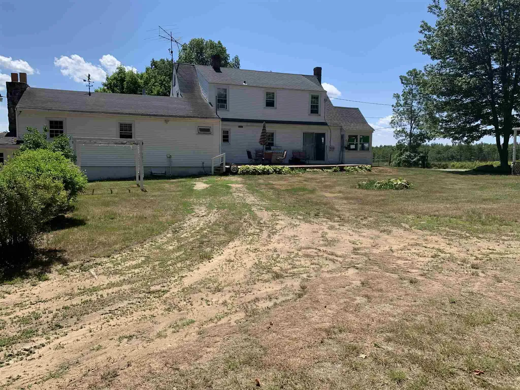 22 Beauty Hill Road Barrington NH 03825