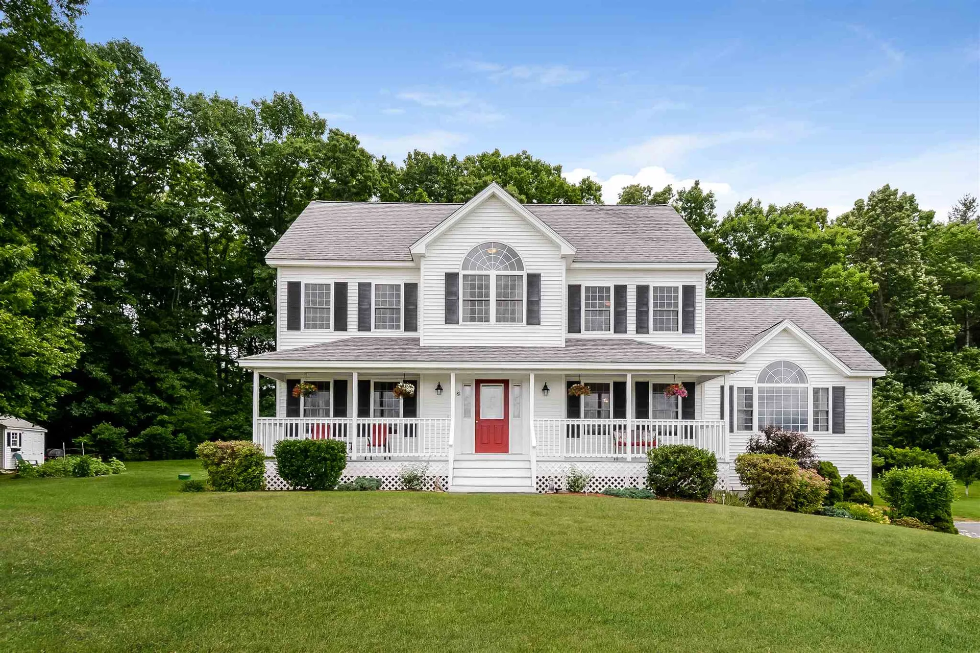 81 Deer Hill Circle Pelham NH 03076