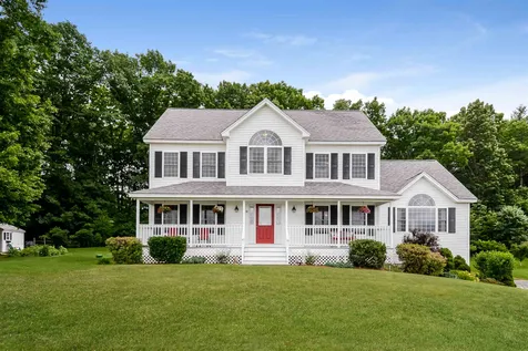 81 Deer Hill Circle Pelham NH 03076