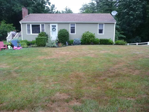 4 Homestead Lane Londonderry NH 03053