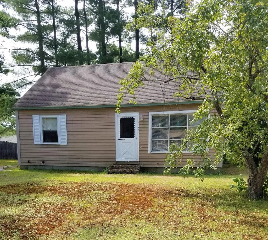 97 Linton Street Nashua NH 03060