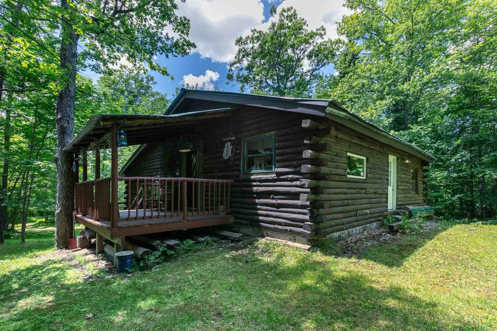 947 Boynton Road Londonderry VT 05148