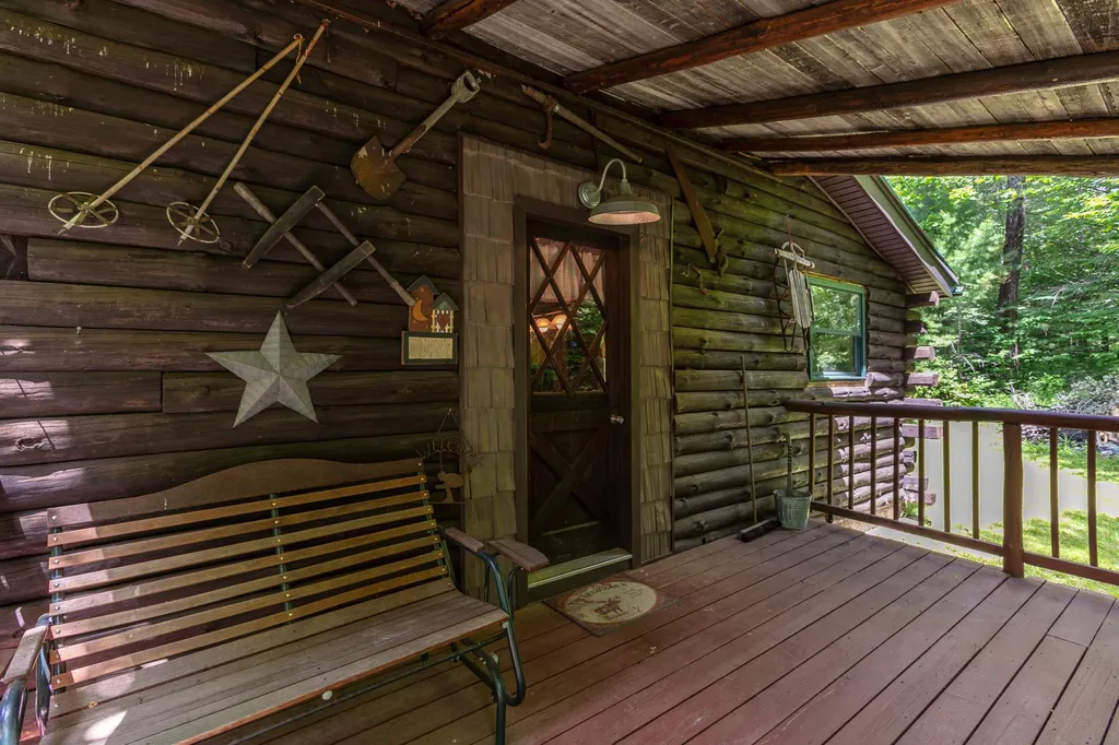 947 Boynton Road Londonderry VT 05148