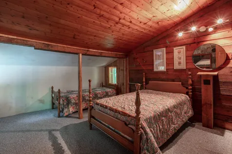 947 Boynton Road Londonderry VT 05148