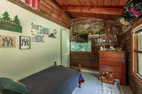 947 Boynton Road Londonderry VT 05148