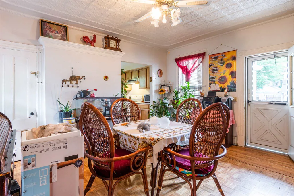 41 Kinsley Street Nashua NH 03060
