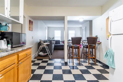 41 Kinsley Street Nashua NH 03060
