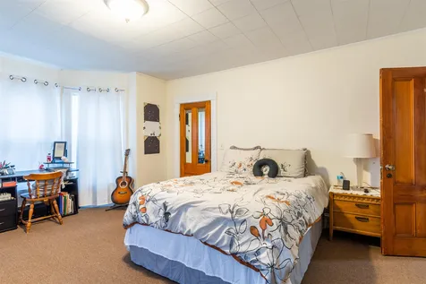 41 Kinsley Street Nashua NH 03060