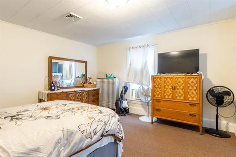 41 Kinsley Street Nashua NH 03060