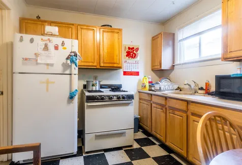 41 Kinsley Street Nashua NH 03060