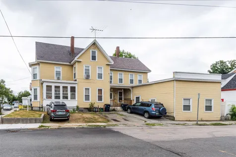 41 Kinsley Street Nashua NH 03060
